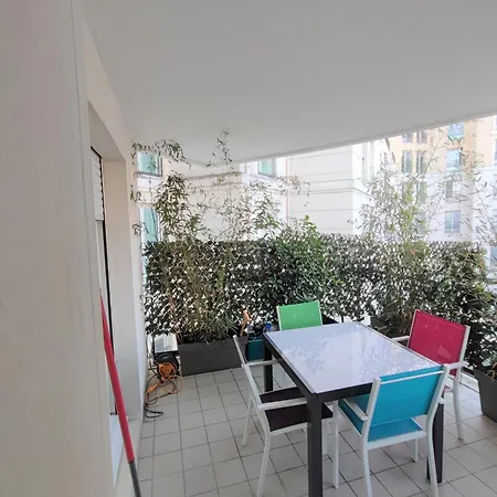 Big, Newly Renovated And Bright 3 Bedroom Flat In Center Of - 89m2 Apartment *